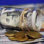 Ні євро, ні долар, ні нерухомість: українців попередили, у що краще вкладати заощадження