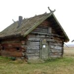 Неподалік Рівненщини виявили найстарішу в Україні хату (ФОТО)