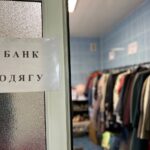 Центр соціальних послуг запрошує тих, хто потребує теплого одягу