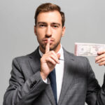 Сховати гроші українцям більше не вдасться: у 2026 році зникне банківська таємниця CRS 2.0: що зміниться з 2026 року4. Нові цифрові інструментиCARF: повна прозорість у крипті