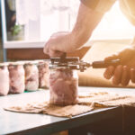 Небезпечні консерви в умовах блекаутів: що слід уникати