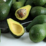 Є люди, які купують авокадо тільки заради кісточки. Це діамант, а не продукт 