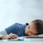 Як дізнатися, що ваша дитина не «тягне» шкільну програму: 5 прихованих ознак, які не бачать вчителі