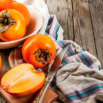 Які корисні властивості є у хурми та як її їсти: дієтологи поділилися порадами