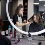 5 марних салонних процедур, на які не варто витрачати гроші – поради перукарки