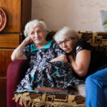 Чому старше покоління накопичує речі, а молодь хоче простору