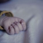 Немовля біля смітника знайшли у сусідній з Рівненщиною області