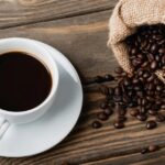 Чи можна пити каву при високому тиску: відомий кардіолог відповідає (ФОТО)