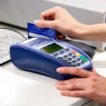 Банки блокують «підозрілих» клієнтів: Назвали тих, хто найчастіше потрапляє під обмеження