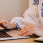 Що насправді означає слово «празник» в українській мові: русизм чи ні?