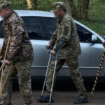 Хворі, глухі, психічно нестабільні: Кого насправді відправляють на службу?