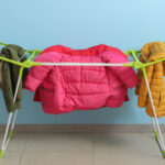 Як правильно прати зимову куртку, щоб вона не втратила форму і не збився наповнювач