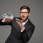 Скільки треба заробляти, щоб комфортно жити на орендованій квартирі у Рівному