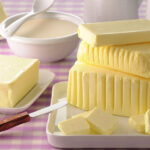 Легше, ніж здається: як відрізнити натуральне вершкове масло від підробки (ФОТО)