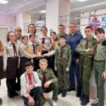 Пластуни передали до Костопільського центру ПМД Вифлеємський вогонь миру