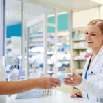 Має бути як у всьому світі: ліки, у яких добігає термін придатності в Україні продаватимуть дешевше 