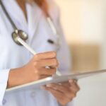 Українцям дадуть 2000 грн на медичне обстеження: Як отримати кошти