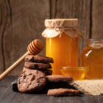 Пасічники зізналися, який сорт меду справді найкорисніший 