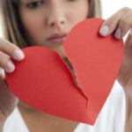 Чи варто повертатися до партнера після зради: Відповідь психологині вас здивує