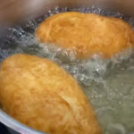 Скажемо смачненьке і робимо одну й ту ж помилку: яка олія категорично не пасує пательні 