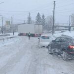 Рух ускладнений: фура заблокувала одну з головних вулиць Рівного