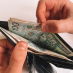 Скільки потрібно заробляти, щоб бути багатим у Польщі