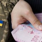 Виплати родині зниклого воїна: У яких випадках одного з батьків можуть позбавити грошей