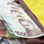 У 2026 році зросте прожитковий мінімум і прив’язані до нього виплати: скільки платитимуть