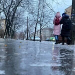 Відлига з сюрпризами: Синоптик Діденко попередила про льодяний дощ та ожеледь