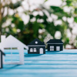 Порожні будівлі перетворять на житло для переселенців: названі перші області