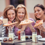 Італійки роками залишаються стрункими, навіть на пенсії, як юнки. В чому секрет цього способу життя