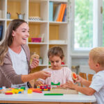 Зарплати вихователів в Україні: де платять більше 20 тисяч