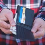 Дзвінки колекторів і борги: як легально вийти з кредитної пастки і зберегти майно