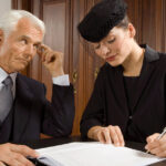 Кому дістанеться майно, якщо батьки не написали заповіту: нотаріус пояснила порядок спадкування